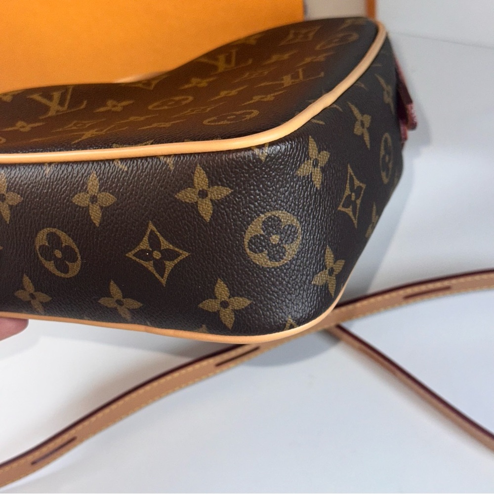 Louis Vuitton Monogram Game On Coeur Heart Bag - Picture 11 of 16